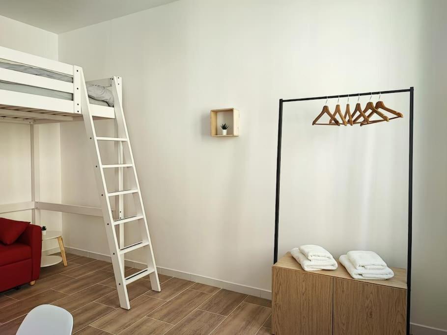 Escale Entre Cite Et Bastide Clim Wifi Smart Tv Apartment Carcassonne Bagian luar foto