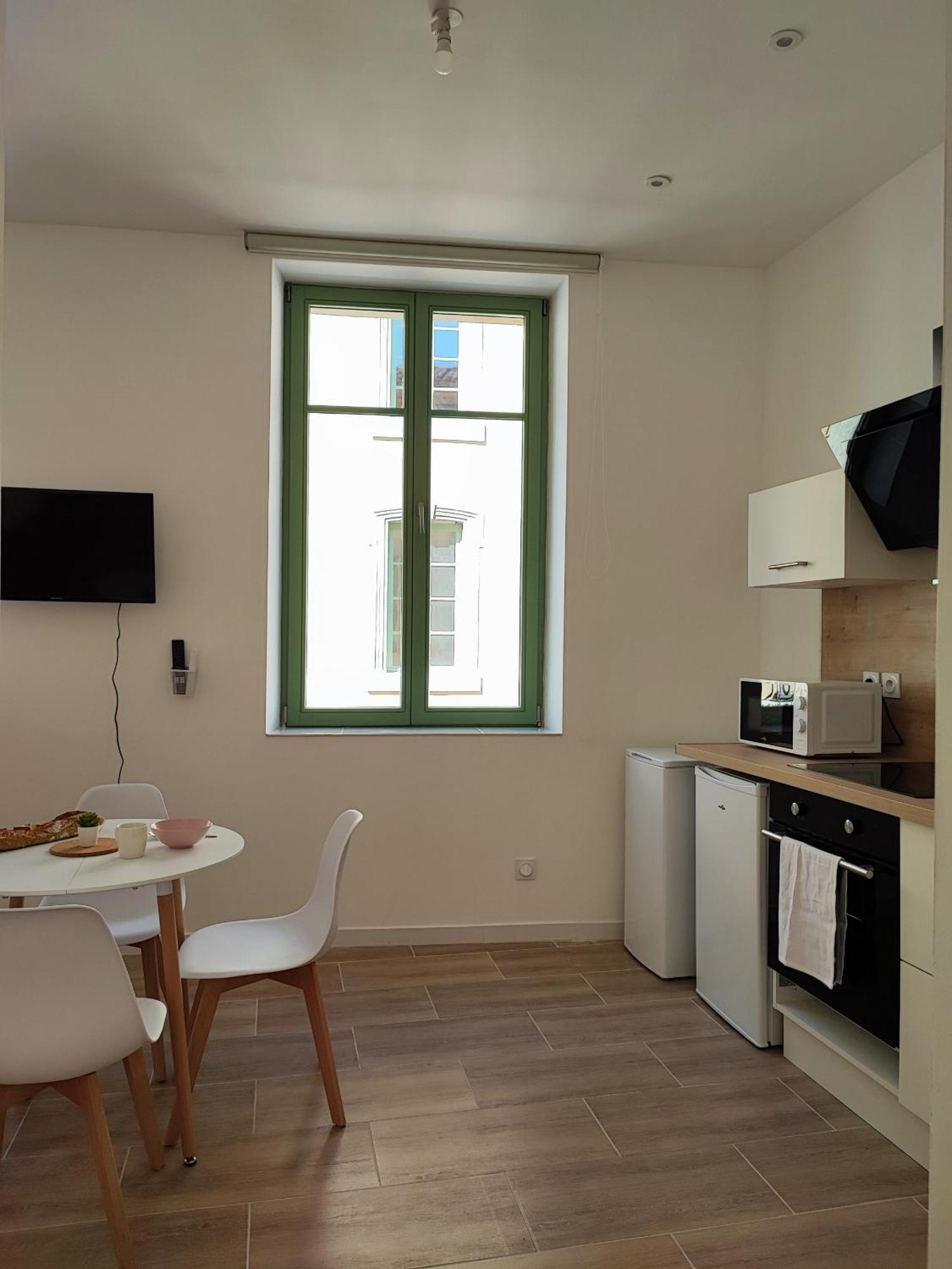 Escale Entre Cite Et Bastide Clim Wifi Smart Tv Apartment Carcassonne Bagian luar foto